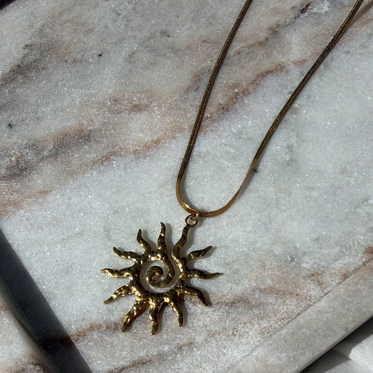 Horizon Necklace