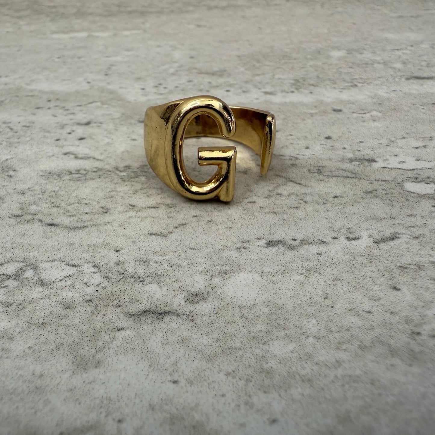 Letter Ring